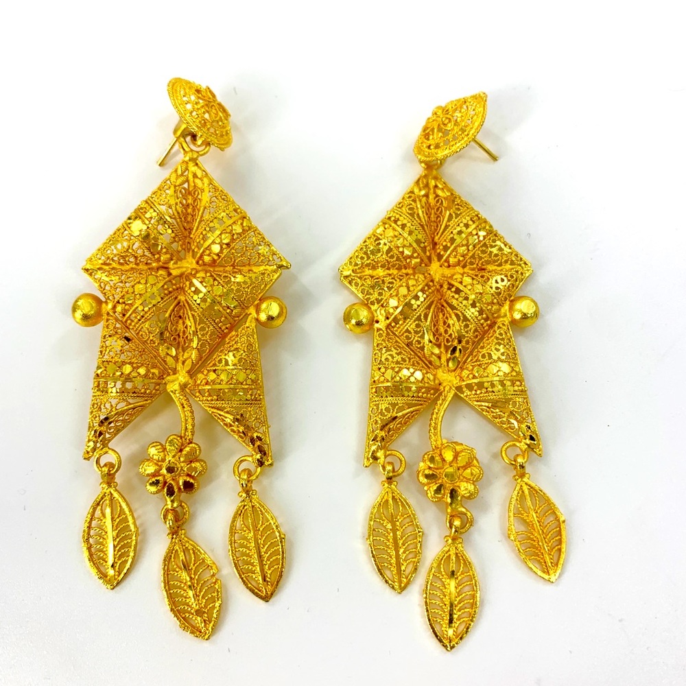 Gold Filigree Drop Earrings - Intricate Floral Dangle
